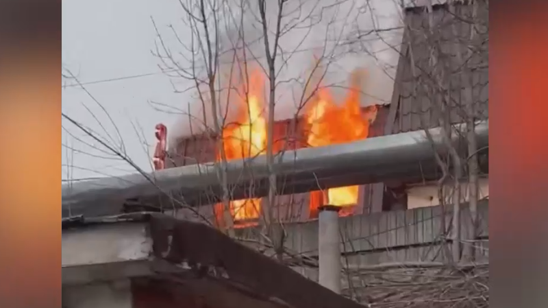 В Химках загорелись Николаевские бани