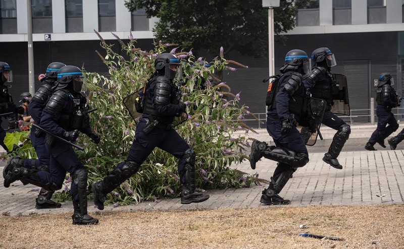 В ходе беспорядков во Франции задержали 667 человек