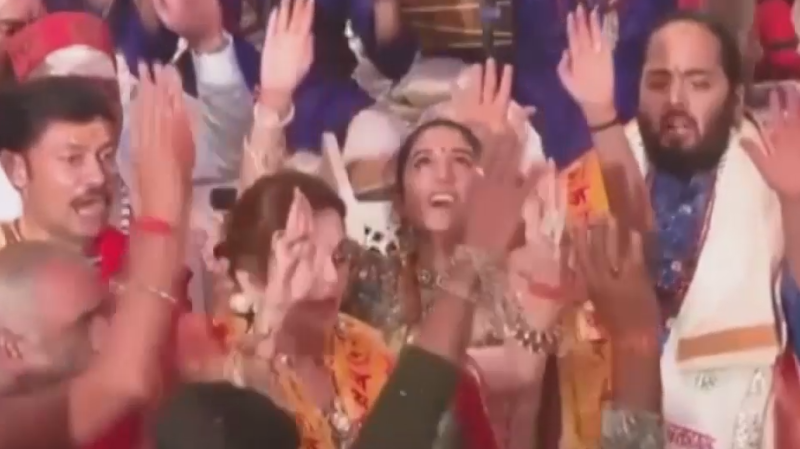 В Индии устроили свадьбу на $600 млн с Клинтон, дочкой Трампа и