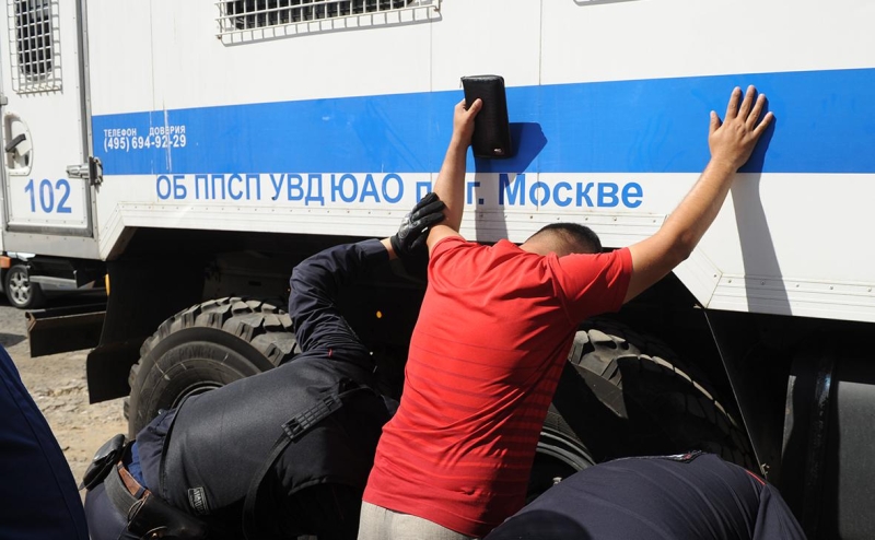 В институте РАН оценили уровень преступности среди мигрантов в России