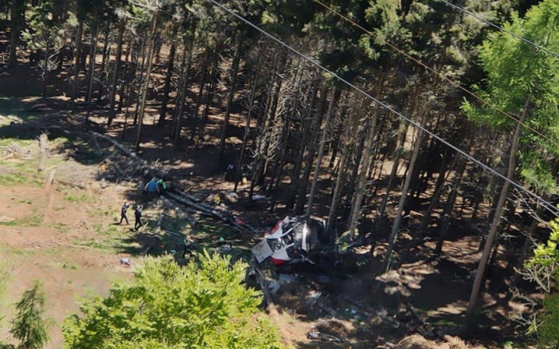 В Италии рухнула кабина канатной дороги