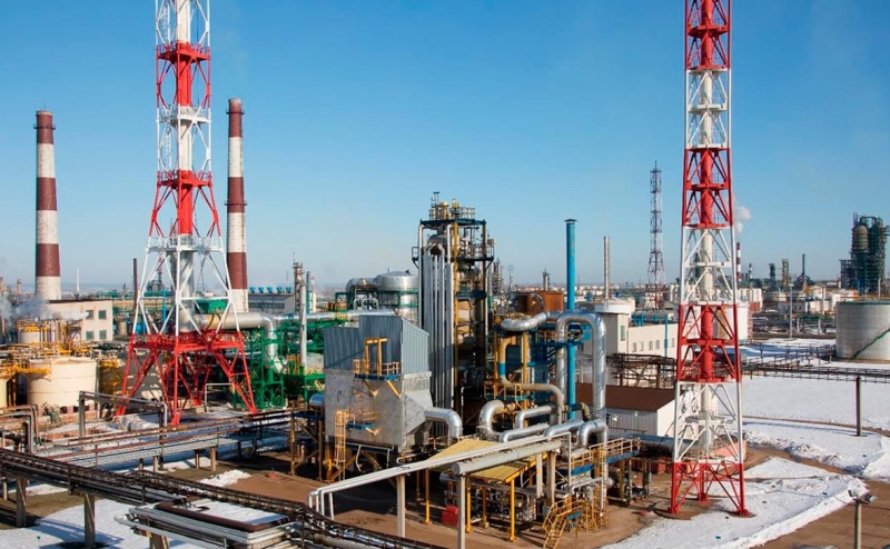 В Ярославле предотвратили атаку дрона на НПЗ