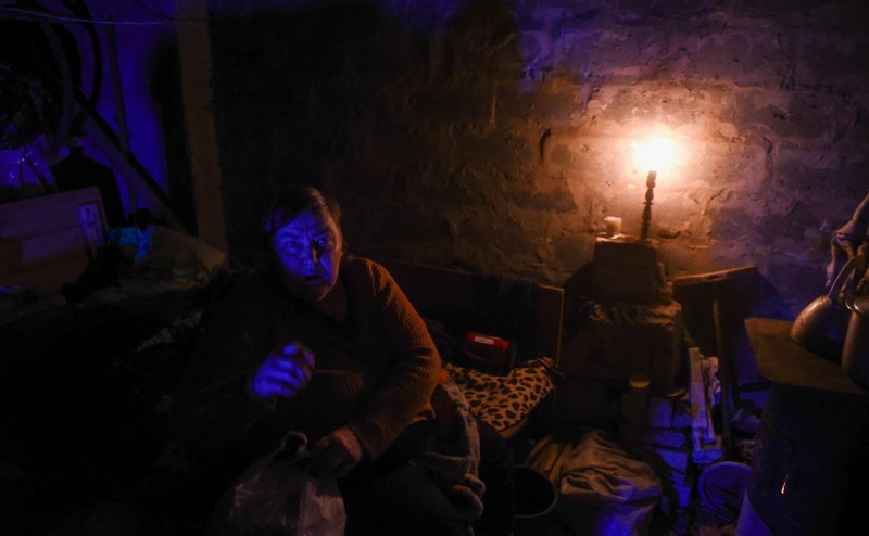 В Киеве после взрыва загорелась многоэтажка