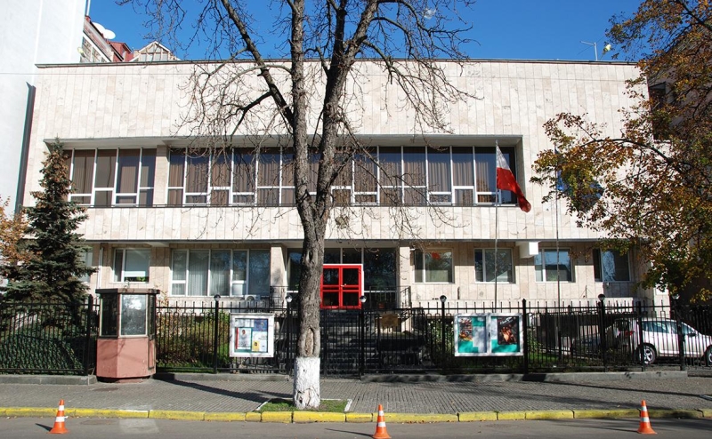 В Киеве вторую ночь подряд звучат взрывы