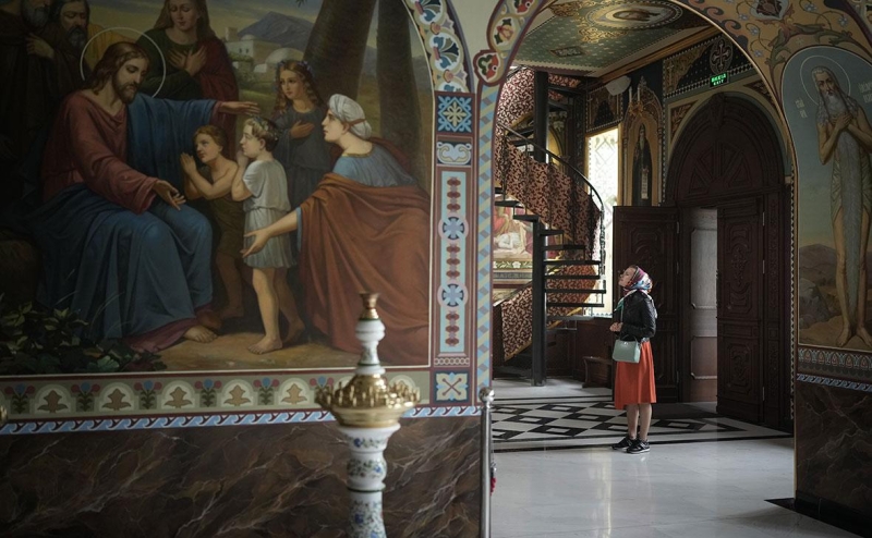 В Киево-Печерской лавре «дерусифицируют» росписи Успенского собора