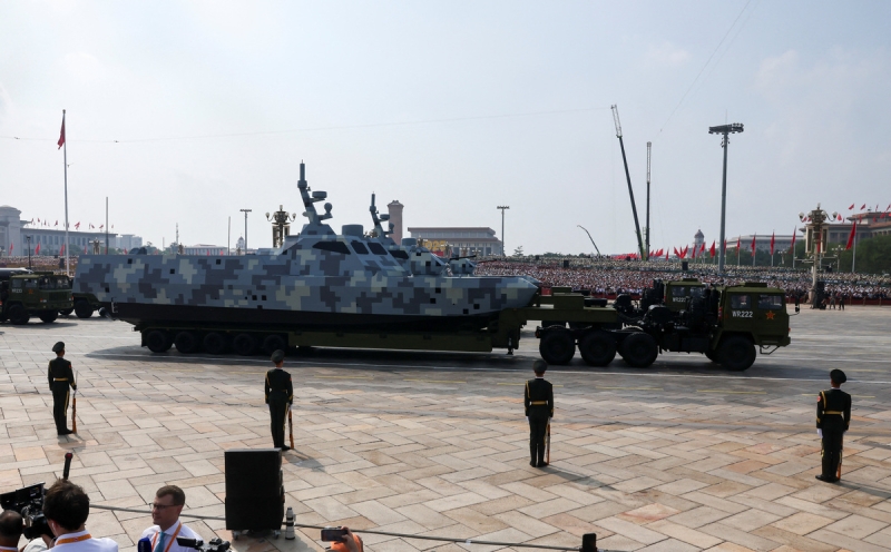 В Китае задержали мужчину за критику парада в честь 80-летия Победы