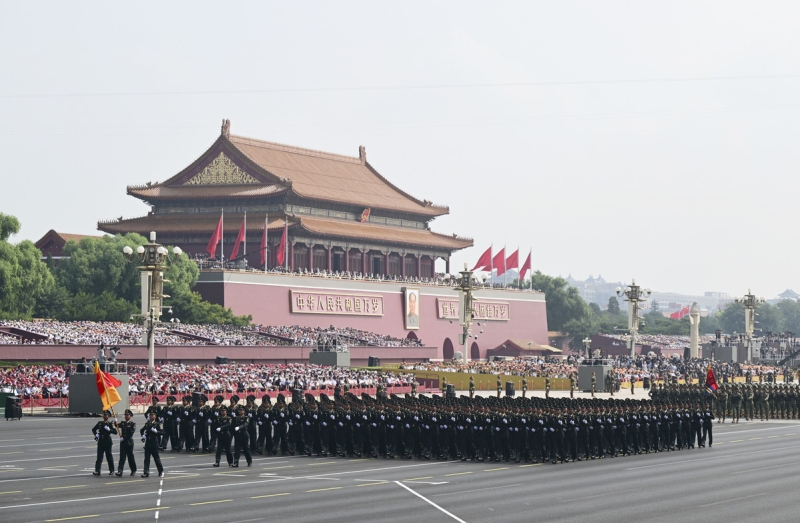 В Китае задержали мужчину за критику парада в честь 80-летия Победы