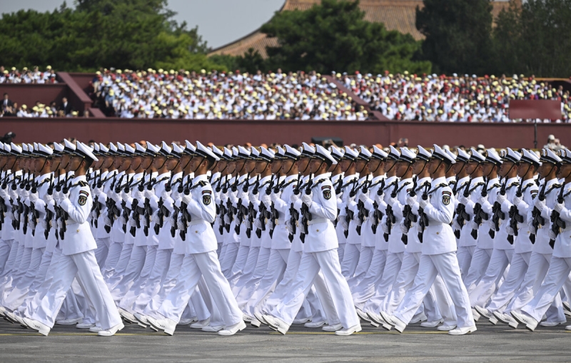 В Китае задержали мужчину за критику парада в честь 80-летия Победы