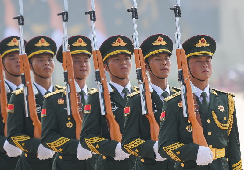 В Китае задержали мужчину за критику парада в честь 80-летия Победы