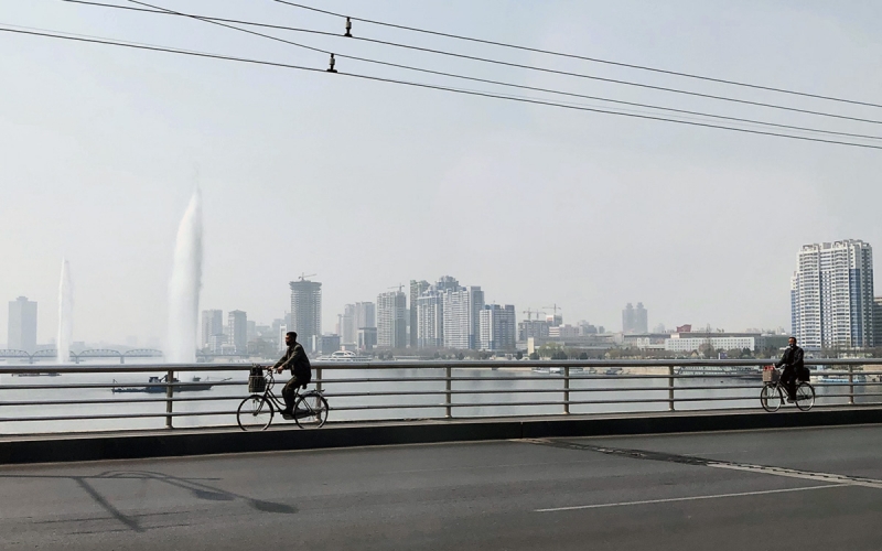 В КНДР предупредили об угрозе коронавируса от &laquo;странных объектов&raquo;