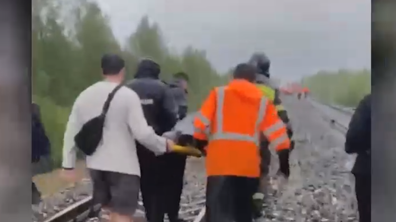 В Коми после схода вагонов с рельсов ввели режим ЧС