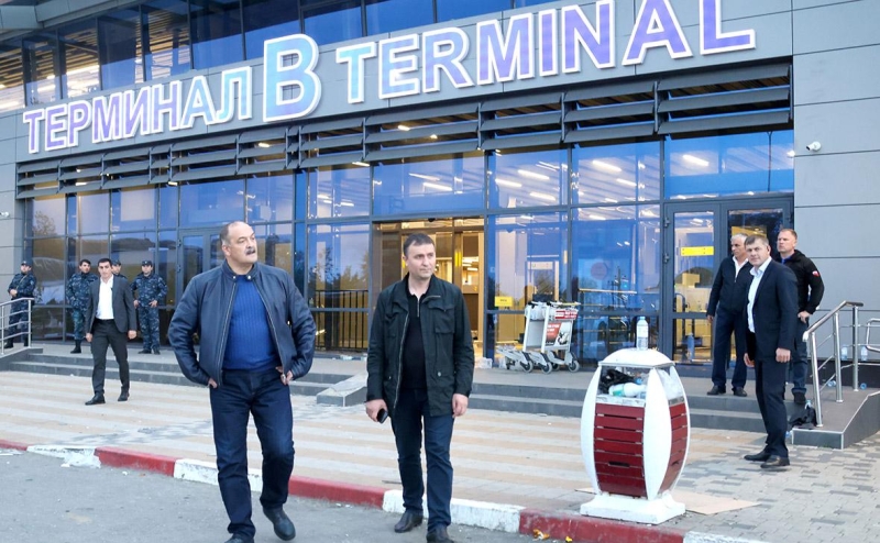 В Кремле связали беспорядки в Дагестане с вмешательством извне