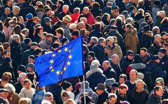 В Крыму ограничили продажу бензина «в одни руки»