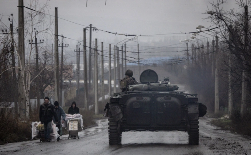 В Крыму в море унесло лодку с военнослужащими-срочниками