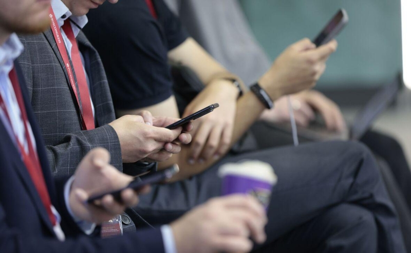 В Минцифры допустили введение ограничения на продажу SIM-карт