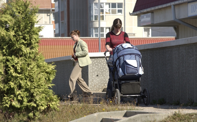 В Минтруде пообещали маткапитал отцам детей от суррогатных матерей