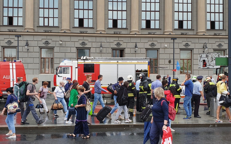 В Москве более 9 тыс. человек эвакуировали из-за пожара в бизнес-центре