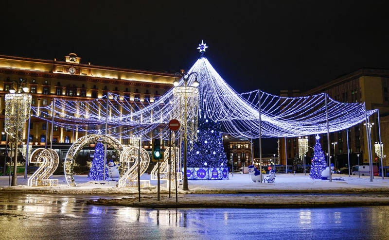В Москве отменили фейерверки на Новый год