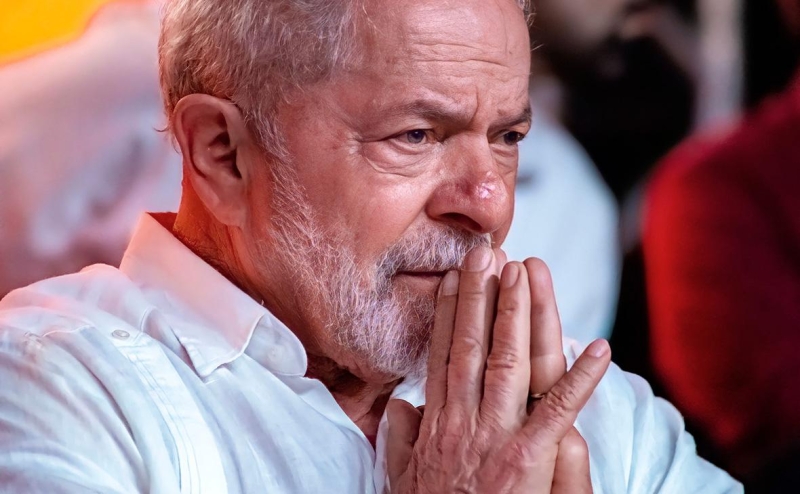 В Москве приземлился спецборт Бразилии