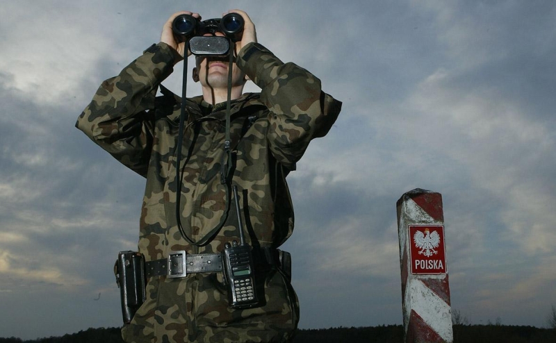 В НАТО отказались считать вторжение дронов нападением на Польшу