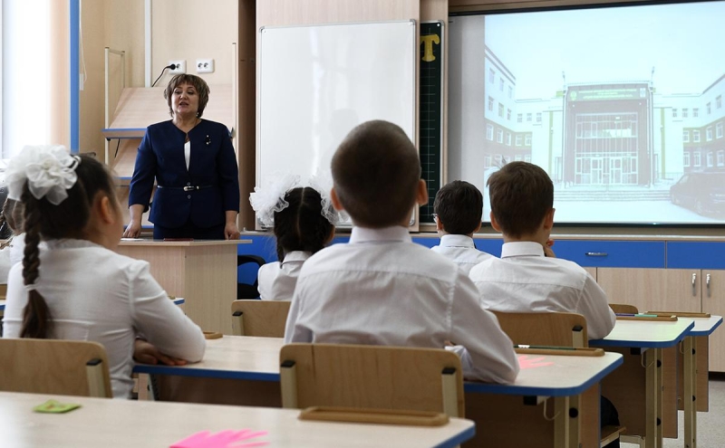 В Нидерландах школьникам запретят пользоваться мобильными телефонами