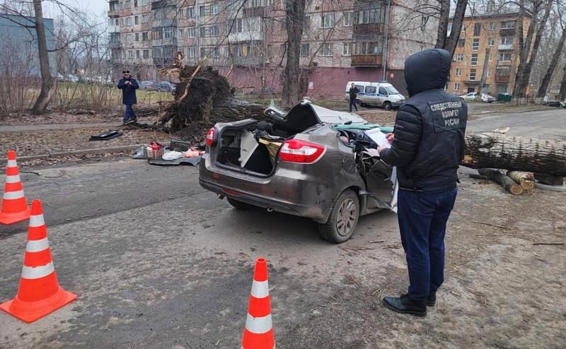 В Новокузнецке ввели режим чрезвычайной ситуации из-за урагана
