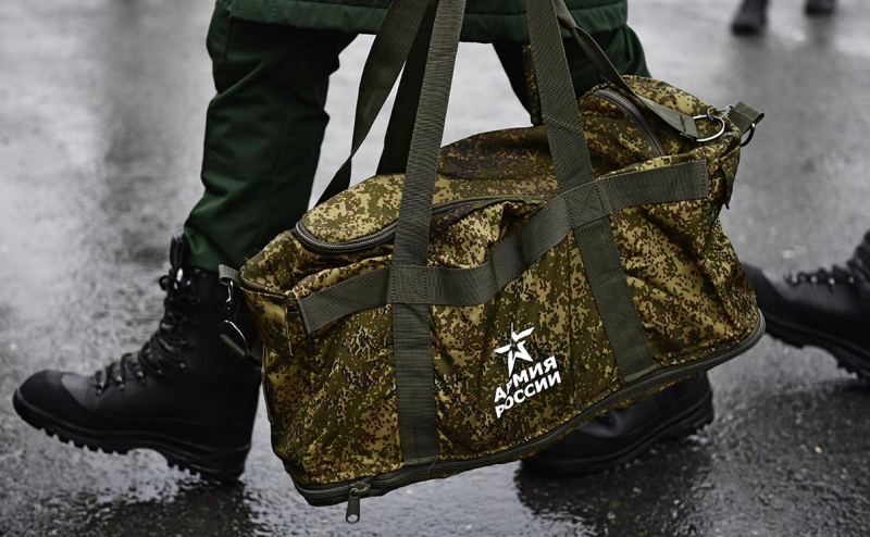 В Новороссийске задержали мужчину при попытке попасть на военный