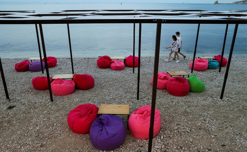 В новых регионах отменили комендантский час для поездок в Крым