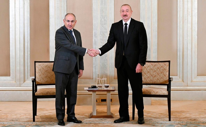 В ОАЭ началась встреча Пашиняна и Алиева