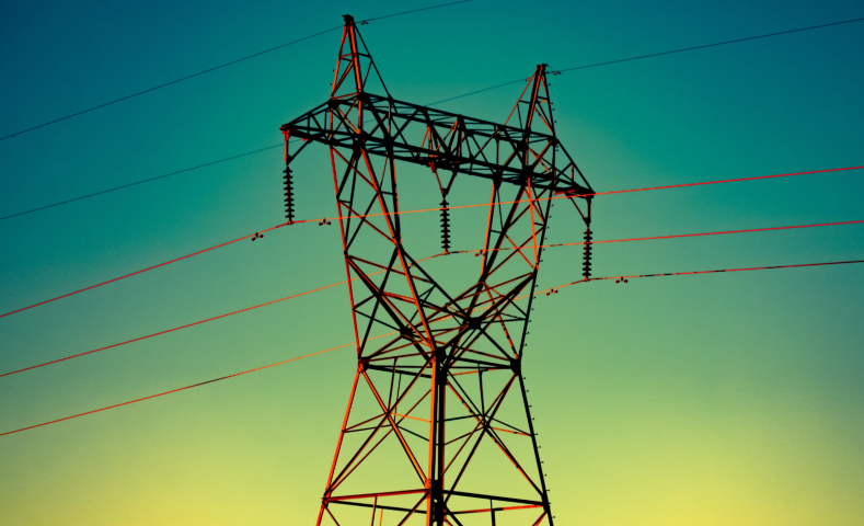 В Орловской области из-за дрона загорелся объект топливной