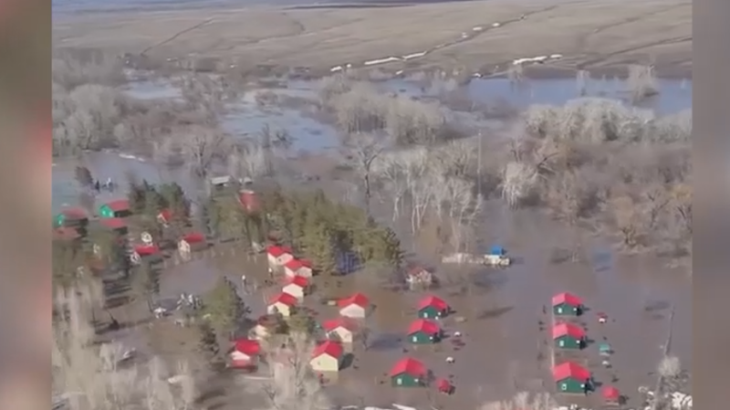 В Орске прорвало дамбу на еще одном участке