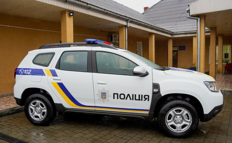 В Париже задержанный открыл стрельбу в участке и ранил двух