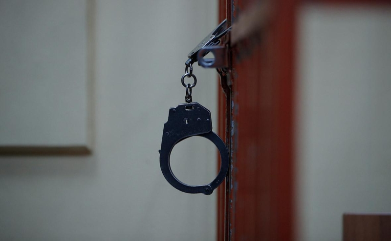 В Петербурге школьнику дали 6 лет колонии за попытку поджога