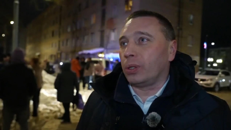 В Подмосковье эвакуировали 120 жителей дома из-за трещины на фасаде