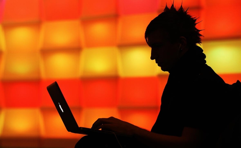 В России появился вирус, щадящий компьютеры на персидском