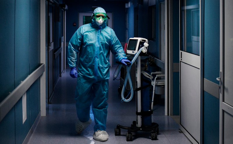 В России впервые с марта выявили более 53 тыс. случаев COVID-19