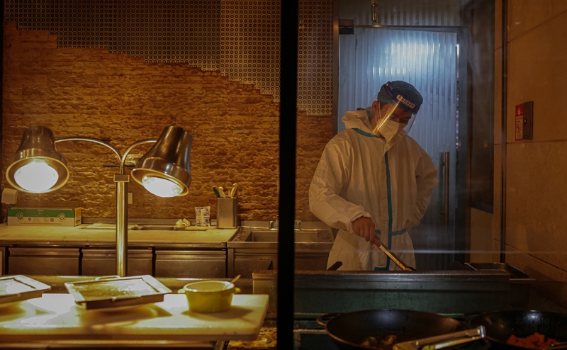 В России выявили 170 тыс. заражений COVID-19 при 10 тыс. госпитализаций