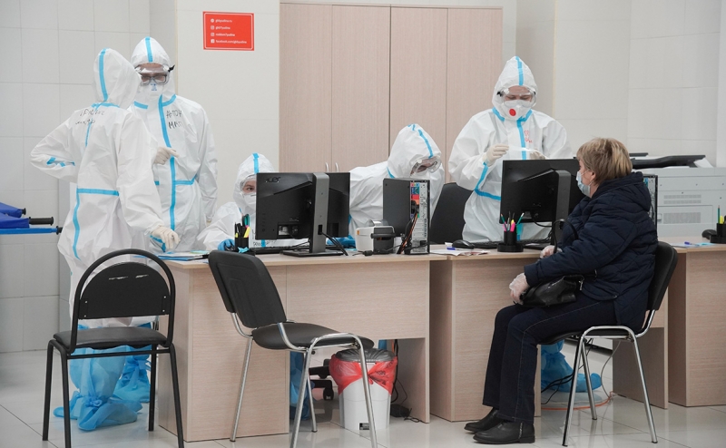 В России выявили почти 170 тыс. случаев COVID при 17 тыс. госпитализаций