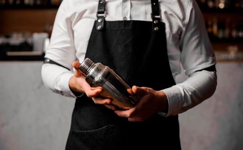 В российских магазинах почти закончились Bacardi и Grey Goose