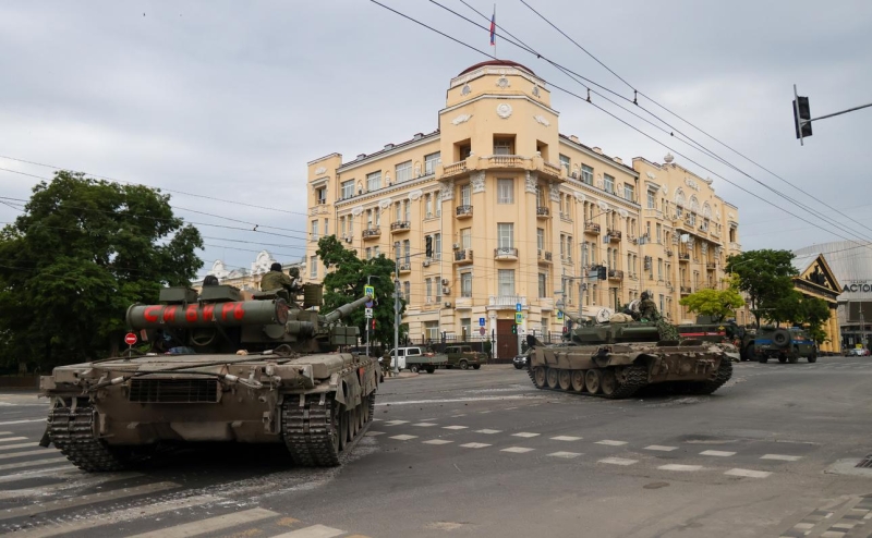 В Ростове отменили массовые мероприятия и призвали не покидать дома
