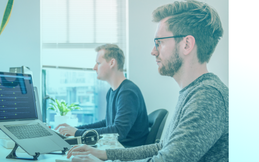 В секторе Газа раздались мощные взрывы и пропала связь