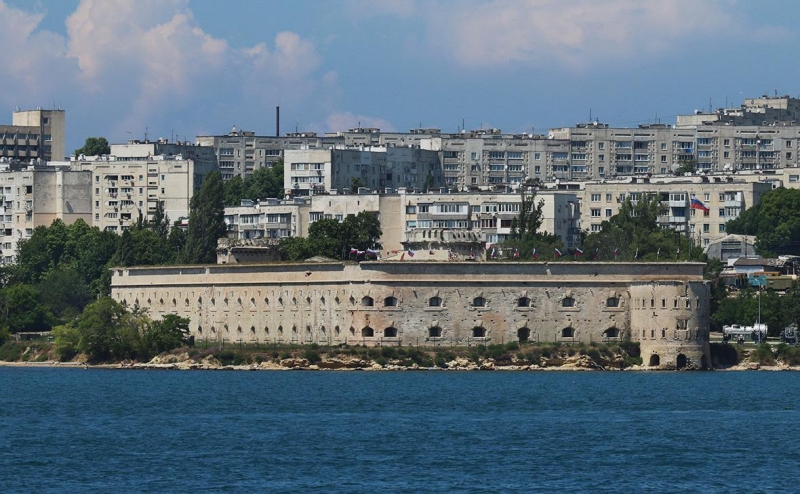 В Севастополе начнут штрафовать бизнес за отказ жителям в укрытии