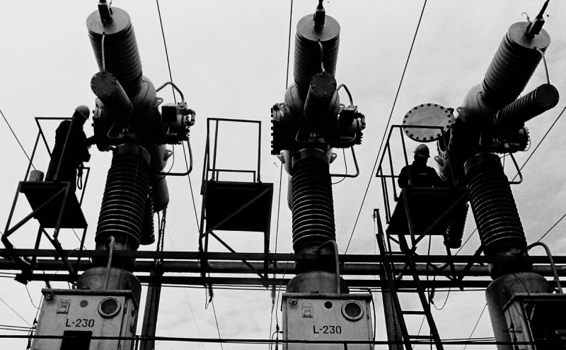 В Симферополе загорелись горюче-смазочные материалы после атаки БПЛА