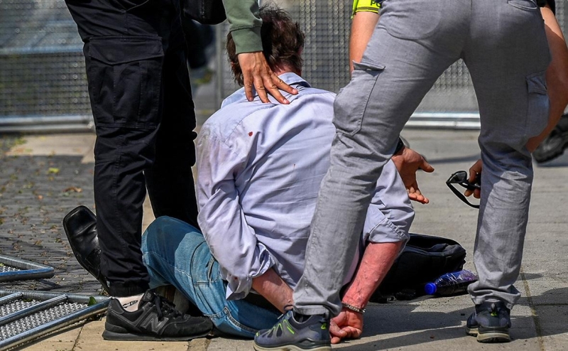 В Словакии заявили об угрожающем жизни состоянии Фицо после покушения