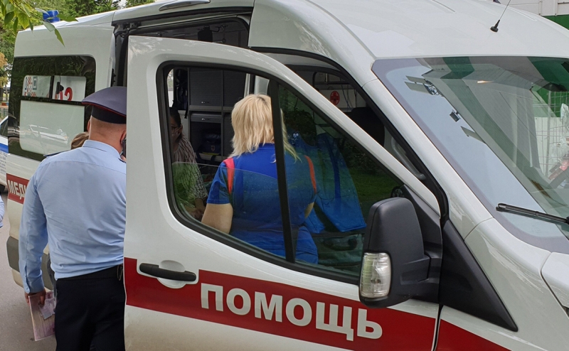 В Смоленской области мужчина ранил знакомого и начал стрелять из окна