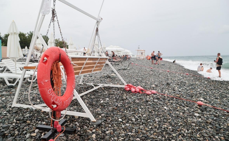 В Сочи объявили эвакуацию на пляжах