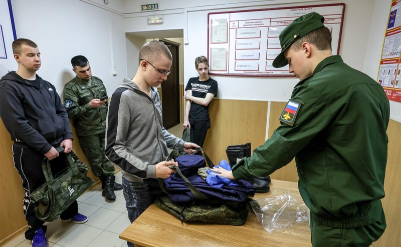 В Совфеде напомнили Думе позицию Путина о призывном возрасте&nbsp;с&nbsp;21&nbsp;года