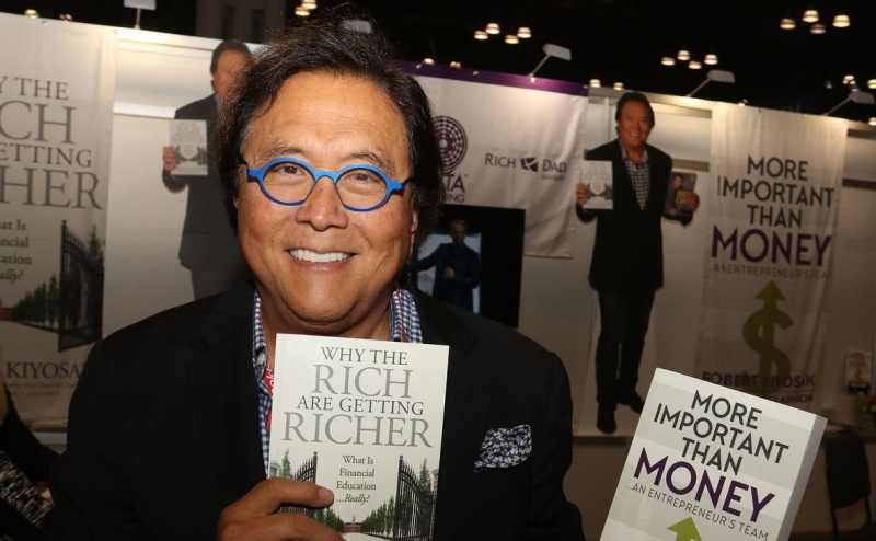 В США арестовали мужчину за угрозы Трампу после мема с покойной женой