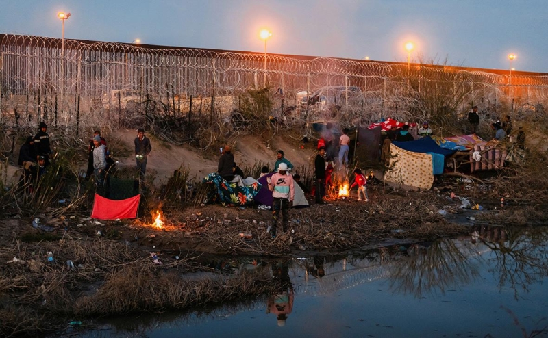 В США сообщили о задержании на границе почти 1 млн мигрантов за