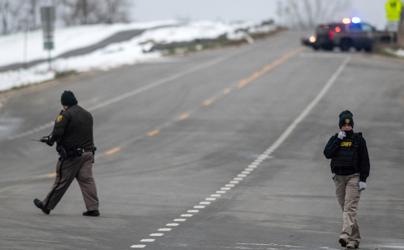 В США три человека погибли и восемь пострадали при стрельбе в школе